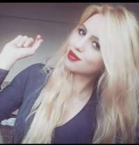 Seksapel escort Deniz 