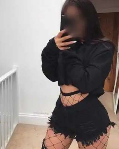 Genç ve doyumsuz escort Celile
