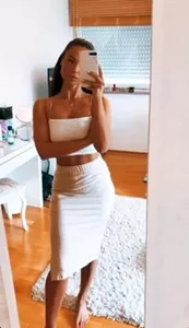 İsyanbul escort bayan Füruzan