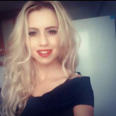 Seksapel escort Deniz